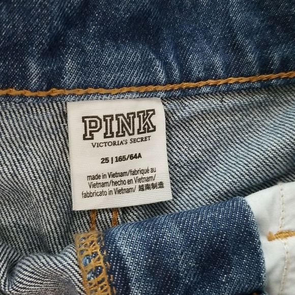 - Pink Victoria’s Secret denim cut off jean shorts, size 25 - Picture 2 of 12